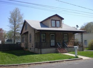 22 Devon Ave, Ewing, NJ 08638