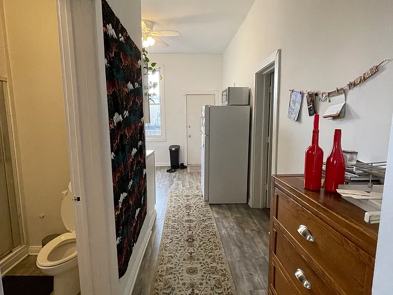 1450 W Chicago Ave #3 — Photo 8