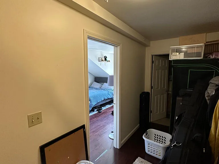 34 Raymond St — Photo 5