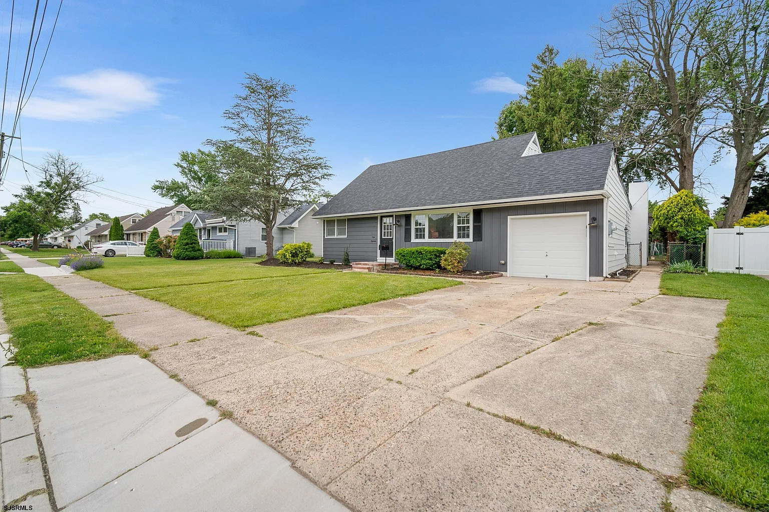 118 Colwick Dr photo 1