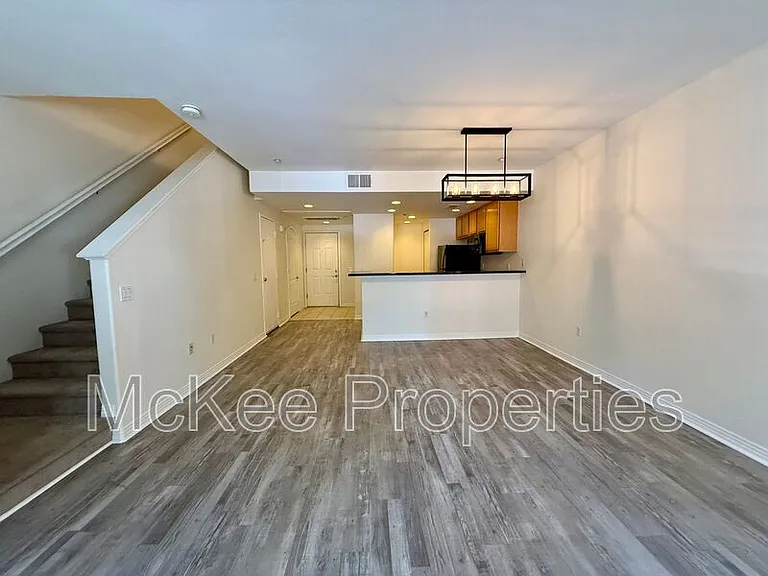 1501 India St #204 — Photo 4