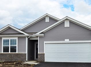 6284 Redwood Trl, Wonder Lake, IL 60097