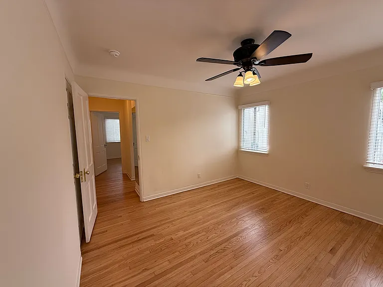 617 W Glenoaks Blvd #617 — Photo 36