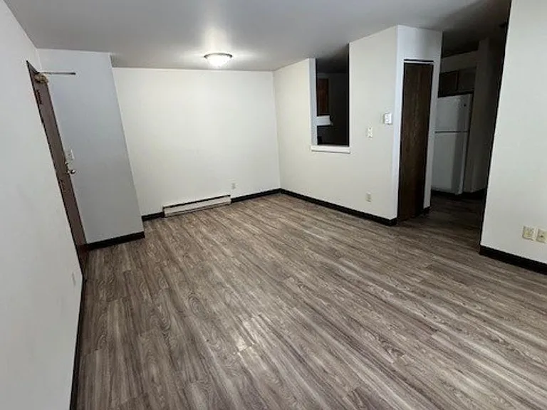 557 E Park Ave — Photo 10