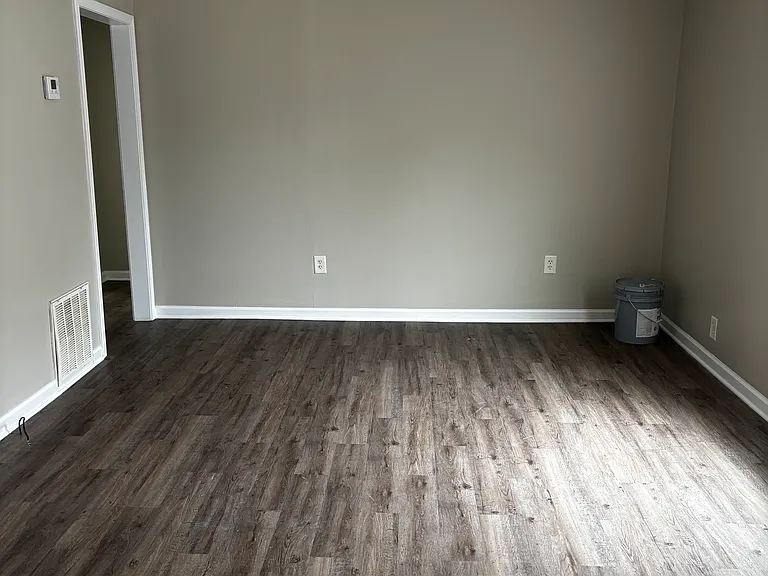 2304 Tyler Ave — Photo 6