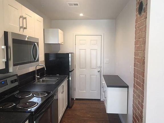 3rd image of 1405 N Fonshill Ave