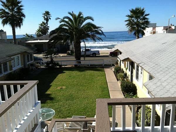2nd image of 1224-1228 S Pacific St #8