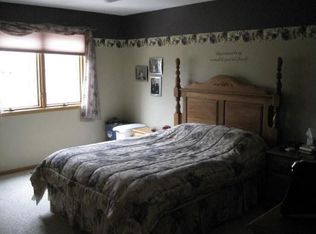 1307 Knollcrest Dr, Fort Dodge, IA 50501