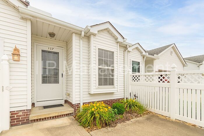 1st image of 107 Beery Dr #7