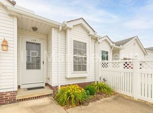107 Beery Dr #7, Willowick, OH 44095