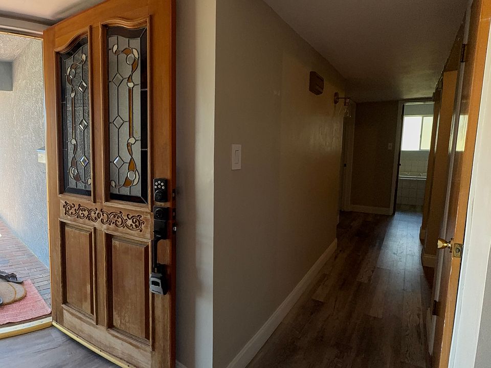 1st image of 3200 Olympic Dr #1