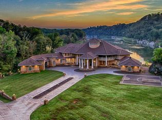 153 Jamestown Dr, Piney Flats, TN 37686