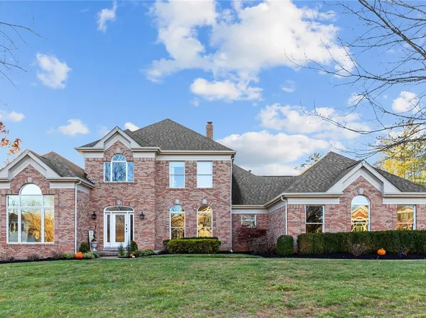 1113 Horse Run Ct, Chesterfield, MO 63005