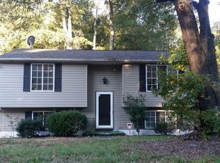 1018 Glenfiddich Dr, Charlotte, NC 28215