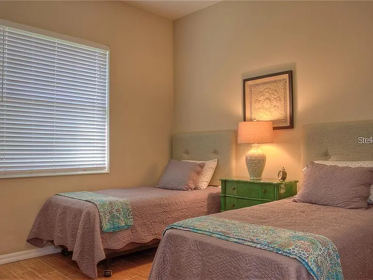 7348 Stanhope Ct — Photo 18