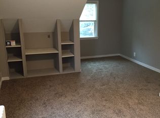 2445 14th Ave E, North Saint Paul, MN 55109