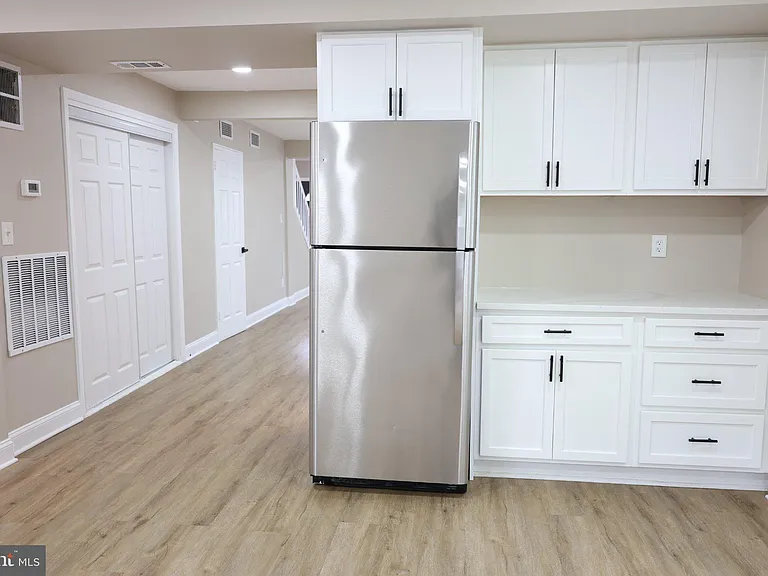 1316 Eastern Ave NE — Photo 9