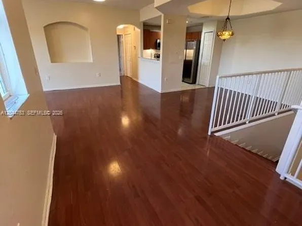 6360 NW 114th Ave APT 233, Doral, FL 33178