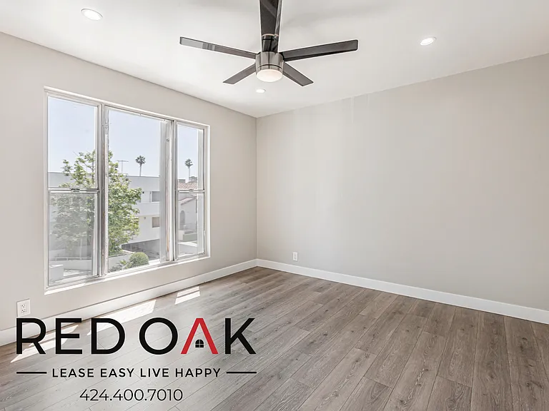 929 N Genesee Ave #6 — Photo 18