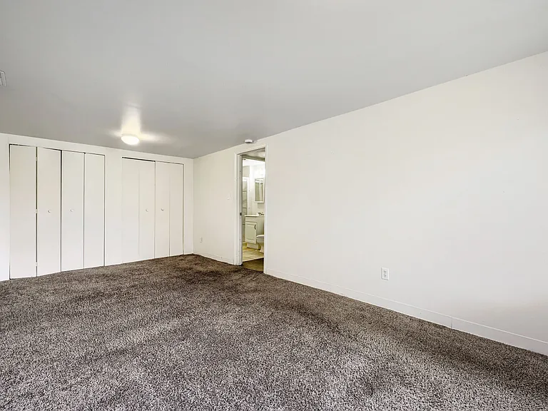 212 N Ford St — Photo 16