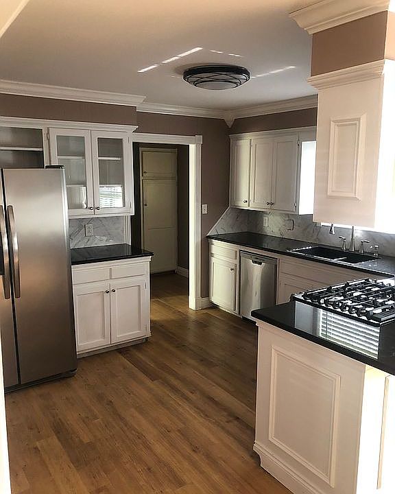 1st image of 1404 N Greenwich Ave