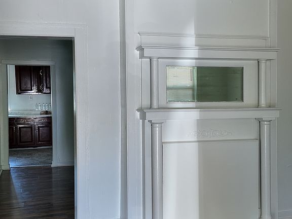 5th image of 2412 Lamberts Ave