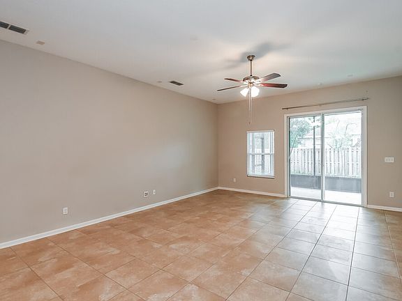 3rd image of 15809 Canoe Creek Dr