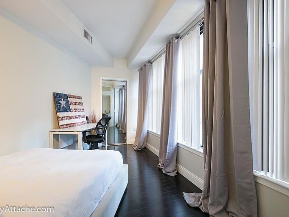 4th image of 400 Massachusetts Ave NW APT 220