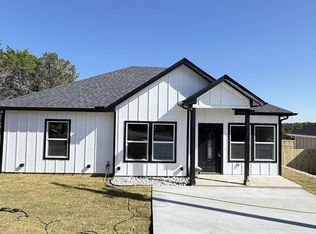 2615 Creekview Dr, Granbury, TX 76048