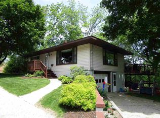515 Ridgeway St, Edgerton, WI 53534