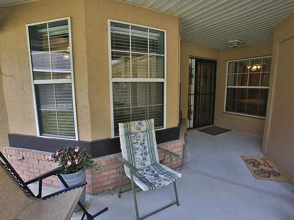 3rd image of 225 Glenbriar Cir