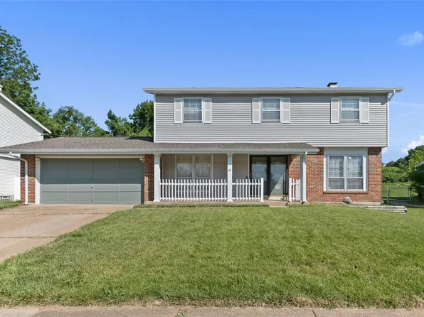 5305 Delcastle Dr, Florissant, MO 63034