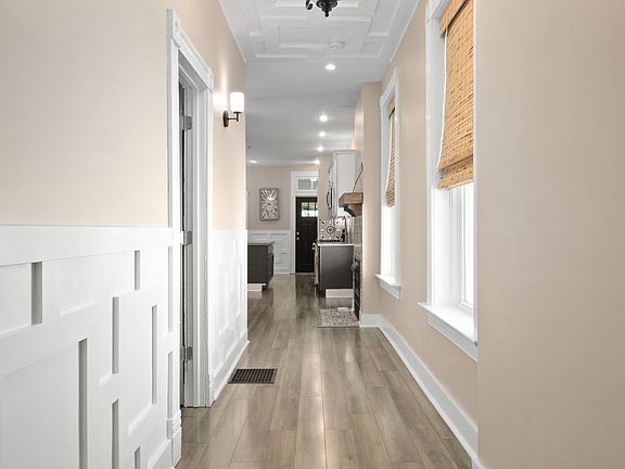 3rd image of 5331 Magnolia Ave