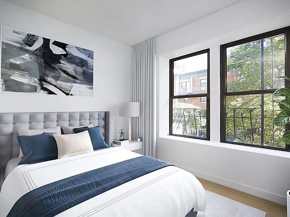 4th image of 634 11th St #21