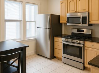 742 E 6th St #1, Boston, MA 02127