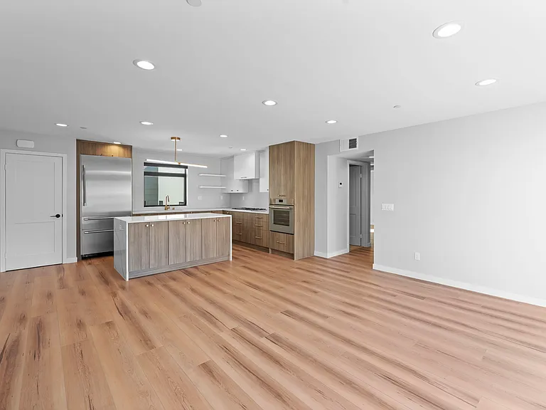 809 Seacoast Dr #2 — Photo 20