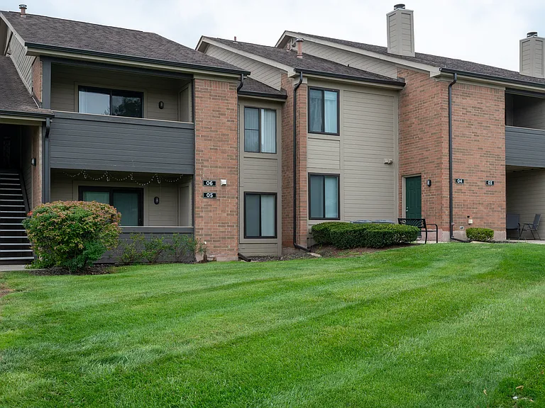 Pine Ridge Apartments — Photo 36