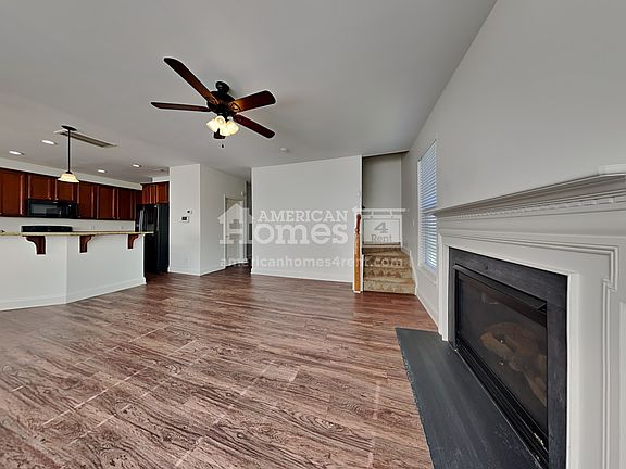 3rd image of 4304 Pepperbush Dr