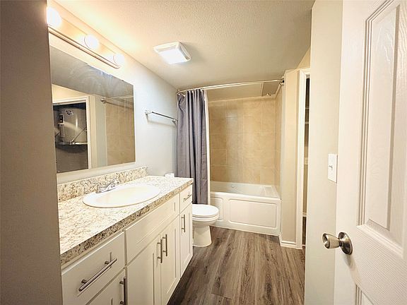5th image of 6108 Abrams Rd APT 202