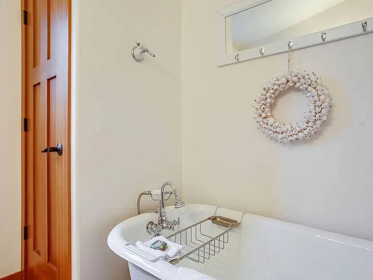 205 S Aberdeen St — Photo 10