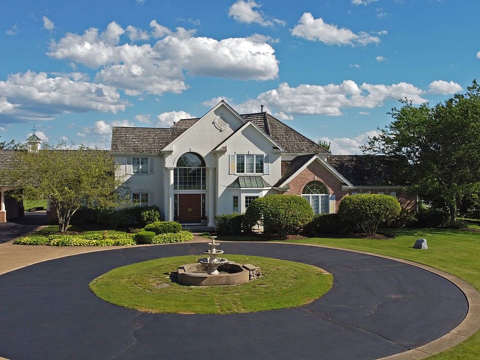 1st image of 16885 Thoroughbred Dr
