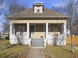 306 W County Street, Monett, MO 65708