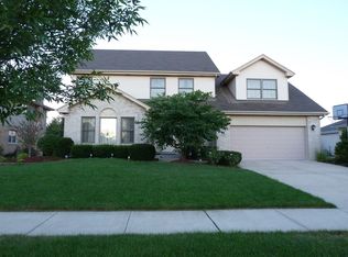 8160 Chesterton Dr, Woodridge, IL 60517