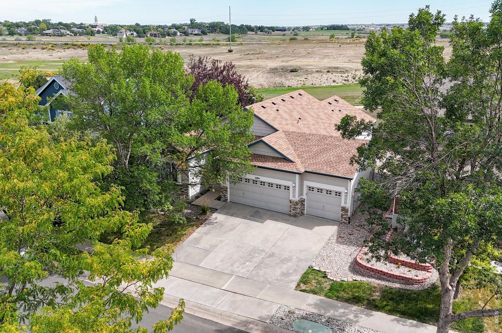 6814 Barbuda Dr