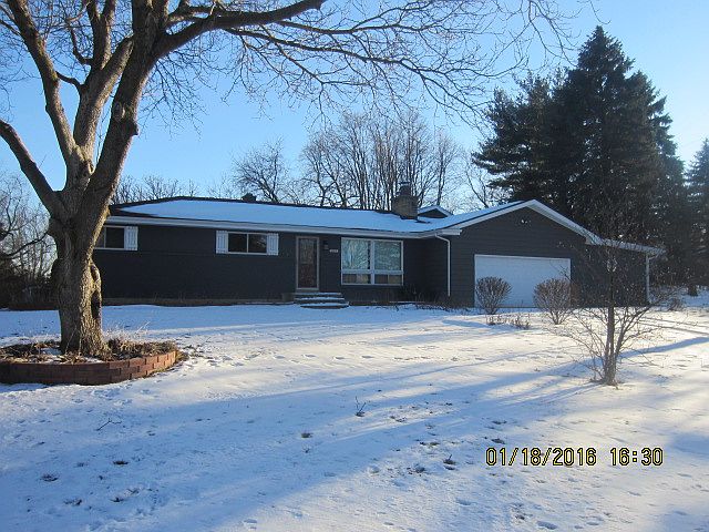 1st image of 38W641 Hilltop Dr