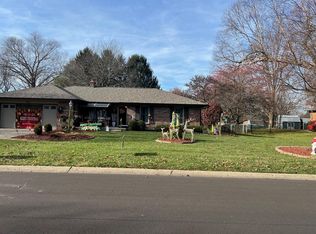 574 Moccosin Rd, Greenwood, IN 46142