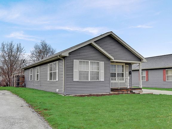 4th image of 1126 Seeley Ave