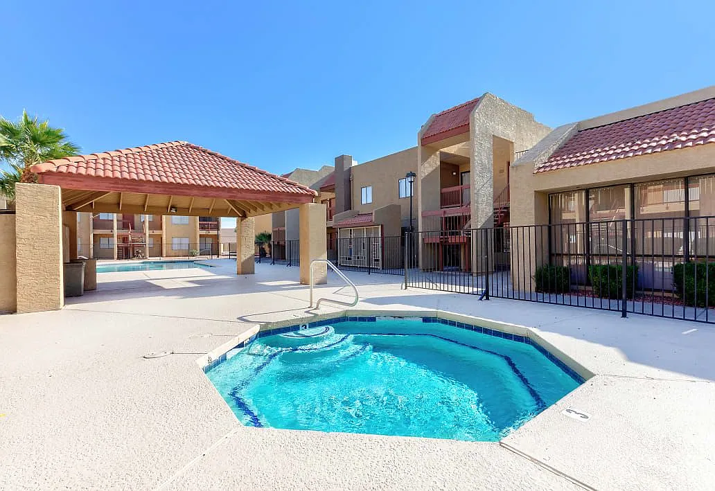 Casa Sol Apartments — Photo 2