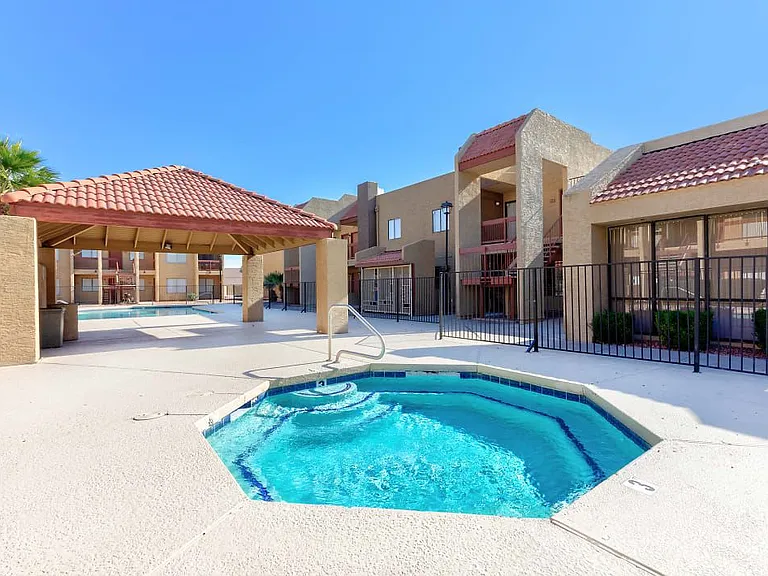 Casa Sol Apartments — Photo 2