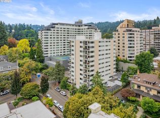 2211 SW Park Pl UNIT 702, Portland, OR 97205
